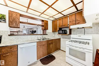 Interior photo 2 of 10923 136 AV NW