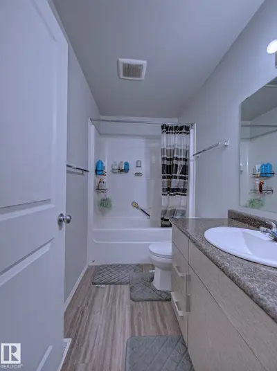 Interior photo 4 of 11710 92 ST NW