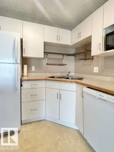 Interior photo 2 of #413 11325 83 ST NW