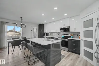 Interior photo 3 of 1850 Towne Centre BV NW