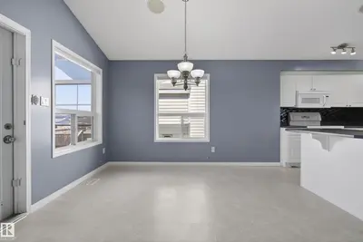 Interior photo 4 of 720 87 ST SW