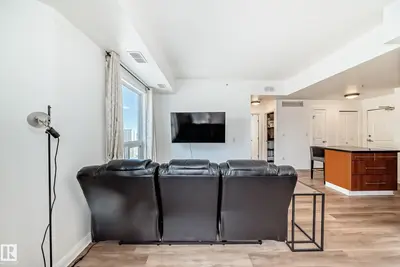 Interior photo 4 of #908 9819 104 ST NW