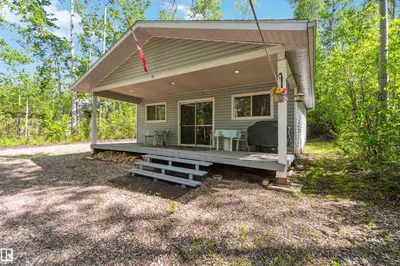 Interior photo 2 of 37 59316 Range Road 54