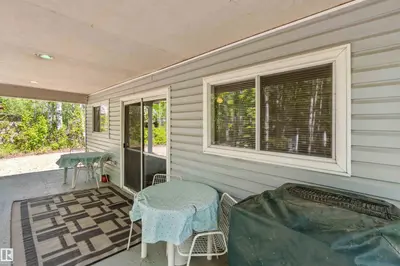 Interior photo 3 of 37 59316 Range Road 54