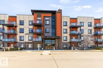 Interior photo 1 of #122 320 AMBLESIDE LINK LI SW