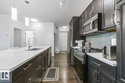 Interior photo 2 of #122 320 AMBLESIDE LINK LI SW