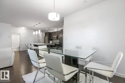 Interior photo 4 of #122 320 AMBLESIDE LINK LI SW