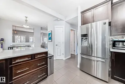 Interior photo 3 of 1128 74 ST SW