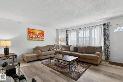 Interior photo 3 of 105 VILLAGE ON THE GREEN GR NW