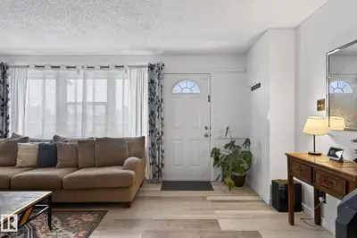 Interior photo 2 of 105 VILLAGE ON THE GREEN GR NW
