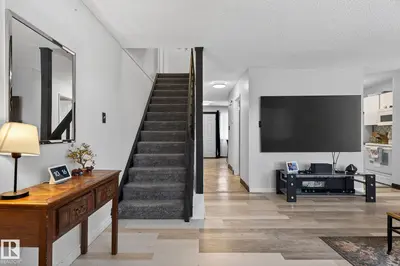 Interior photo 4 of 105 VILLAGE ON THE GREEN GR NW