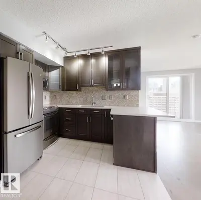 Interior photo 4 of #1404 10909 103 AV NW