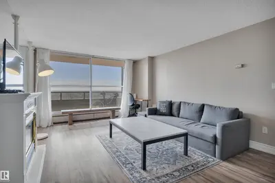 Interior photo 4 of #1412 13910 STONY PLAIN RD NW