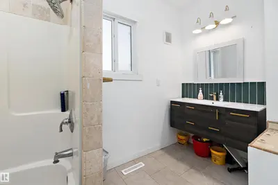 Interior photo 3 of 11919 96 ST NW