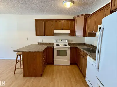 Interior photo 4 of #4 5011 Pine DR