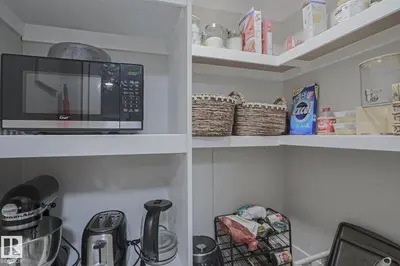 Interior photo 3 of #7 2204 118 ST NW