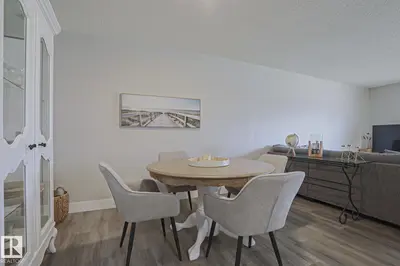 Interior photo 2 of #7 2204 118 ST NW