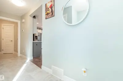 Interior photo 1 of 62 AMBLESIDE WY