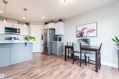 Interior photo 4 of 62 AMBLESIDE WY