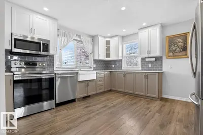 Interior photo 1 of 5028 51 AV