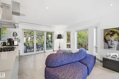 Interior photo 2 of 10065 90 AV NW