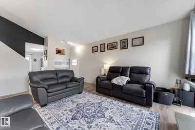 Interior photo 4 of 33 WELLINGTON CR