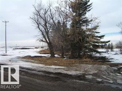 Interior photo 2 of 4416 50 ST