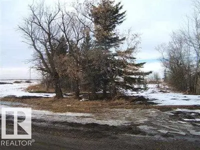 Interior photo 3 of 4416 50 ST