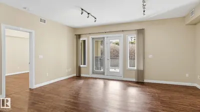 Interior photo 3 of #138 1406 HODGSON WY NW