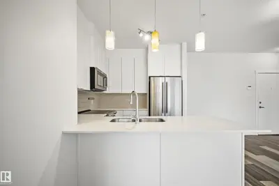 Interior photo 3 of #127 812 WELSH DR SW