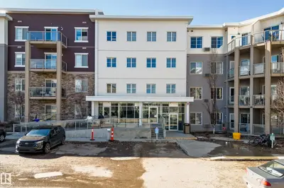 Interior photo 1 of #127 812 WELSH DR SW