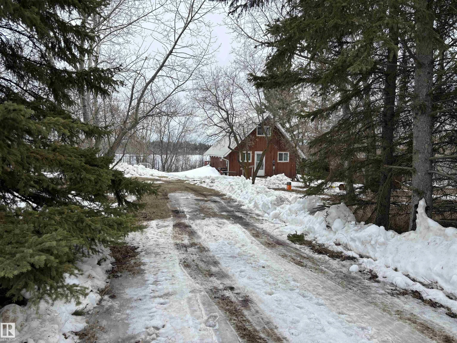 #307 56415 RNG ROAD 112, Rural St. Paul County - 1 bedroom Cottage for sale