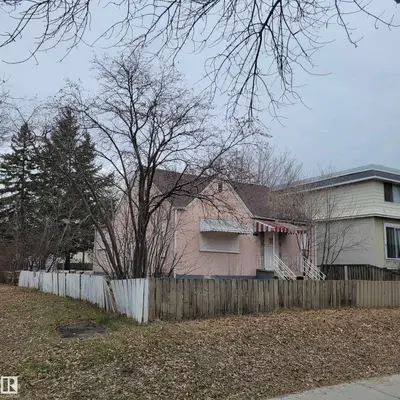 Interior photo 3 of 10802 112 ST NW