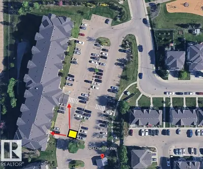 Interior photo 1 of #213 273 CHARLOTTE WY