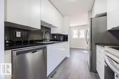 Interior photo 3 of 113 ABBOTTSFIELD RD NW