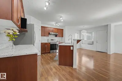 Interior photo 4 of 1311 117 ST SW