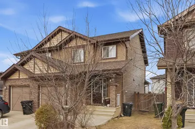 Interior photo 1 of 4 PETER ST