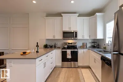 Interior photo 1 of 140 Pierwyck LO