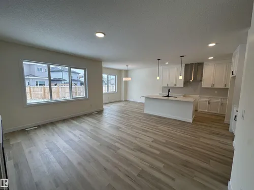 223 RAVINE DR, Devon - $649,444