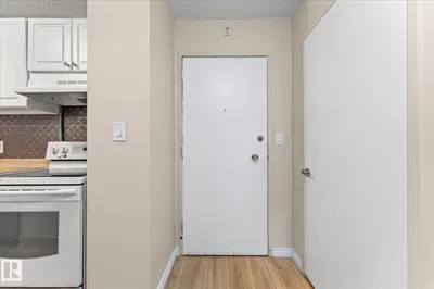 Interior photo 2 of #102 13910 STONY PLAIN RD NW