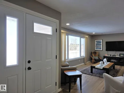 4307 47 ST, Drayton Valley - $399,900