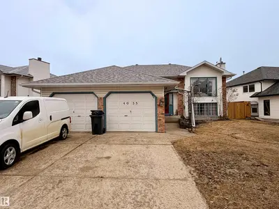Interior photo 1 of 4035 Mackenzie AV
