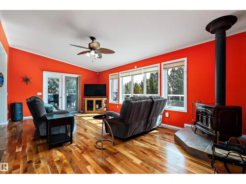 #9 62001 TWP ROAD 462 A, Rural Wetaskiwin County - $879,000