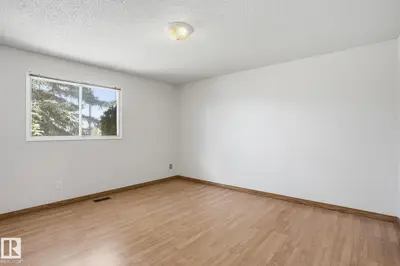 Interior photo 4 of 15811 114 ST NW