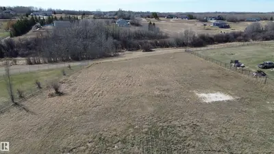 Interior photo 2 of 57126 RGE ROAD 233