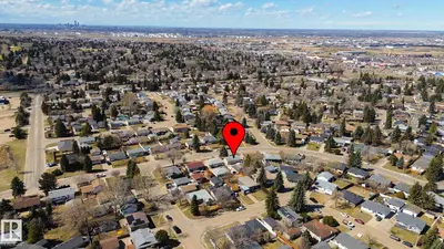 Interior photo 1 of 53 GEORGIAN WY