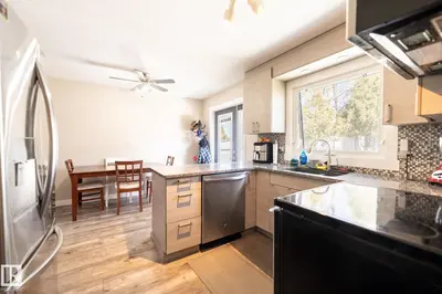 Interior photo 3 of 53 GEORGIAN WY