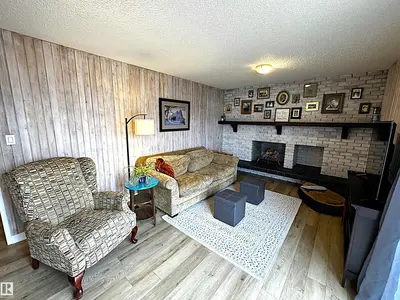 Interior photo 2 of 10 MEDHURST CR