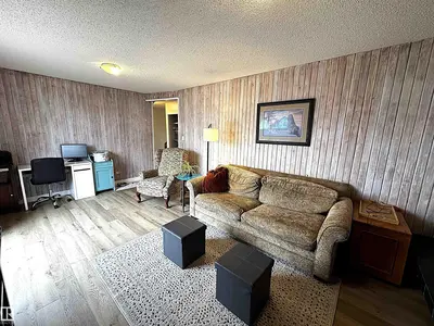 Interior photo 3 of 10 MEDHURST CR