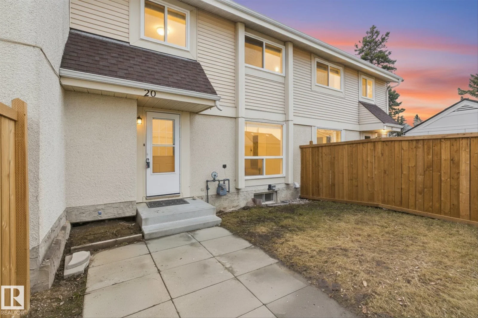 20 ATHABASCA AC, Devon - 3 bedroom Townhouse for sale